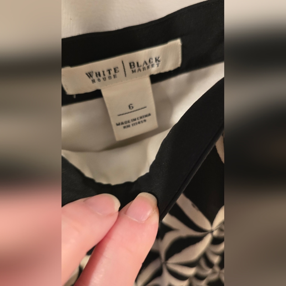 Stylish White House Black Market Geometric Satin Shift Dress Size S - Picture 7 of 7